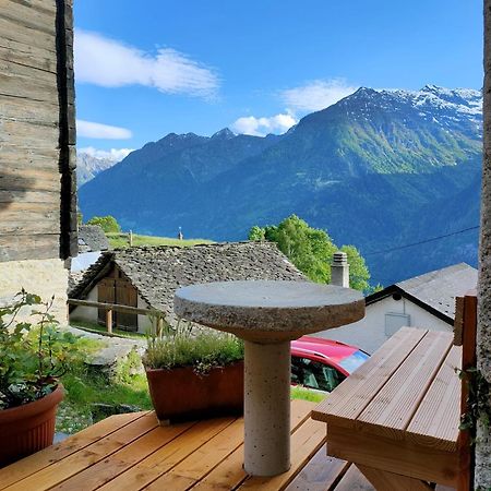 Appartamento Accogliente Di Montagna A Cavagnago ファイド エクステリア 写真